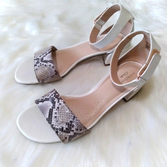 Clarks Women's Caroleigh Anya Ankle Strap Heeled Sandals Sz 9M - Picture 12 of 12